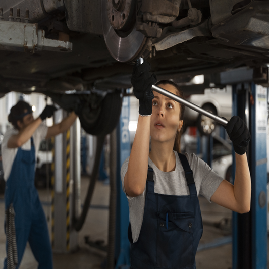 Evita las Averías Costosas: Mantenimiento Preventivo, la Inversión Inteligente para Flotillas Exitosas