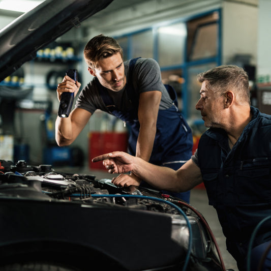 Descifrando el Lenguaje del Tablero: Guía para Interpretar las Luces de Advertencia del Vehículo