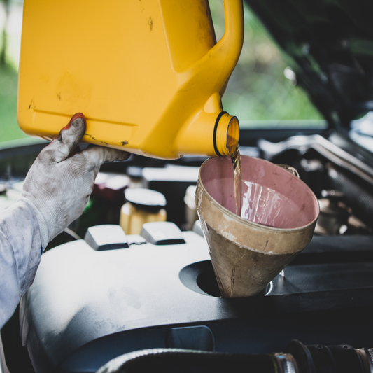 Los Impresionantes Beneficios del Aceite de Motor de Alto Kilometraje: Lo que Debes Saber - Innyec