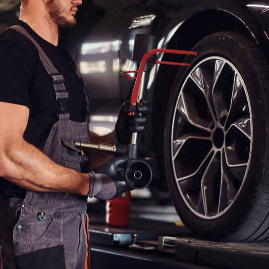 ¿Cuándo es el Momento Adecuado para Rotar tus Neumáticos? Consejos de Innyec para una Conducción Segura y Eficiente